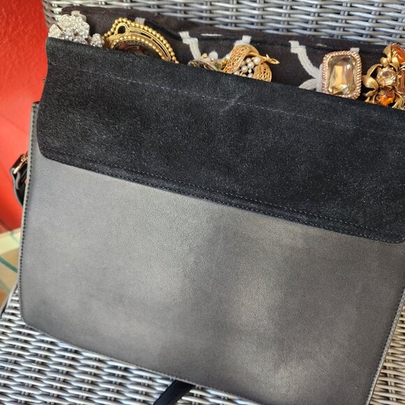 CHLOE ~ Faye Shoulder Bag Leather and Suede ~ BLACK ~ Beautiful! EUC - Picture 3 of 6